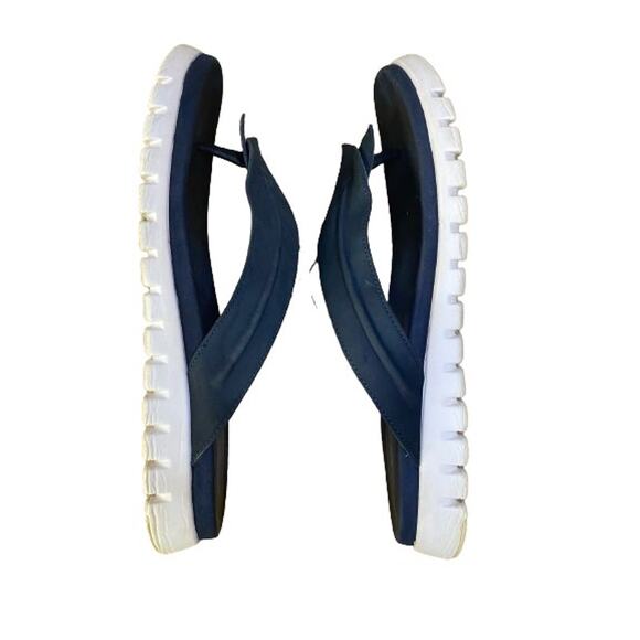 Vaneli Reny Dark Blue Suede Thong Slip-on Open Toe Lugg Sole Sandals Sz 8 - Picture 4 of 7